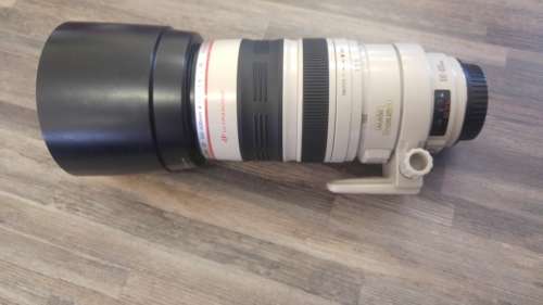 CANON EF 100-400mm f 4.5-5.6 L IS MK 1 USM LENS - HOOD Included *** RETAIL PRICE R 32.000