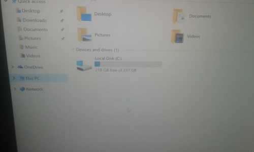 LENOVO YOGA  3 PRO - 13.3" - INTEL CORE M @ 2.6 GHZ - RESOLUTION 3200X1800  - 8 GB RAM-256 GB SSD