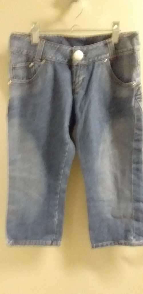 Free Clothing - 3/4 Jeans - Size 14 - Hip 102cm - Like New