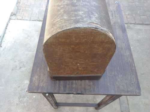 VINTAGE ANTIQUE COLLECTIBLE 1920 - THE SINGER MANUFACTURING CO - Y8493350 - SEWING MACHINE