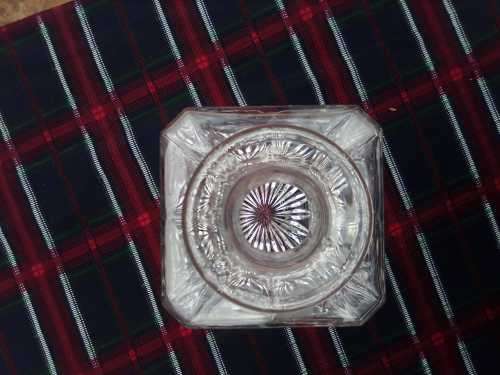 COLLECTORS 'JOHNNIE WALKER' - CRYSTAL DECANTER - 9 X CARD DOUBLE SHOT GLASSES SIGNED