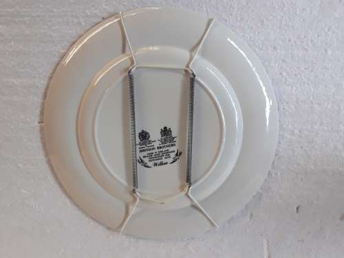 Vintage Churchill England Blue Willow Porcelain 8 Round - JOHNSON BROTHERS -1940