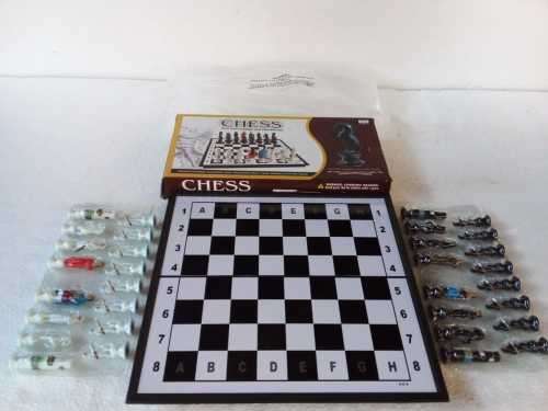 Magnetic Travel FULL SIZE Chess Set - Very Entertaining and Educational - BRAND NEW