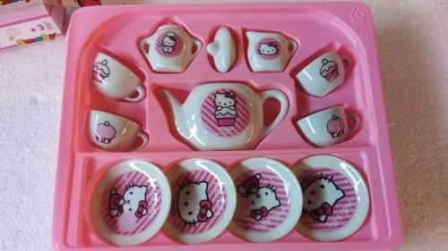 Smoby Hello Kitty Porcelain Tea Set - Set of 13 - Brand New