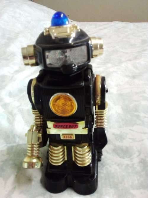 Botoy Pyrobot Electronic Robot from 1985