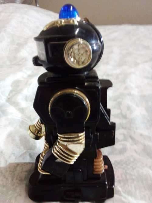 Botoy Pyrobot Electronic Robot from 1985