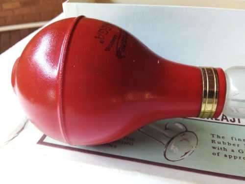 Vintage Ingrams Omega reliever breast pump - glass & rubber - Original Box - excellent condition