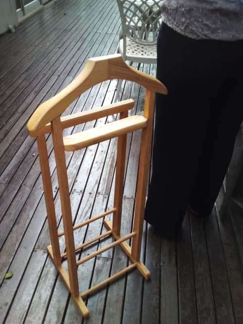 VINTAGE OAK BUTLER STAND - AMAZING CONDITION