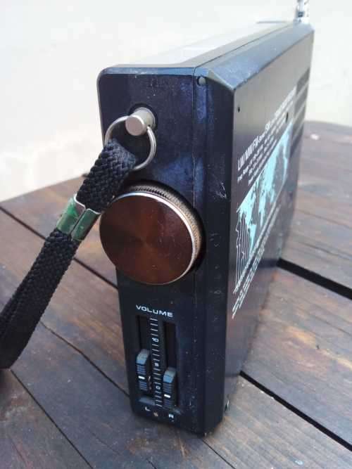 SANGEAN SG-786 RADIO - VINTAGE - NOT TESTED