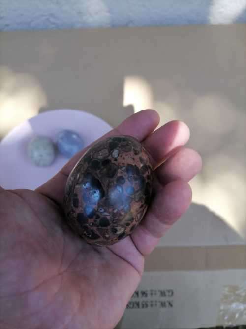 3 X ALABASTER, MARBLE AND ROCK EGG