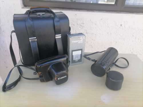 1966 The Canon FT QL is a 35mm single-lens reflex camera, Cannon Lens, Komura Lens, Speed light CASE