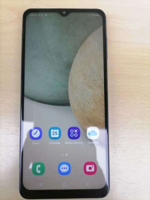 **R3600.00** SAMSUNG Galaxy A12 (SM-A127F/DS) Dual SIM,64 GB,4 GB RAM - LIKE NEW