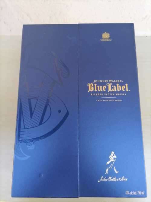Johnnie Walker Blue Label - 750ml - GIFT PACK SET