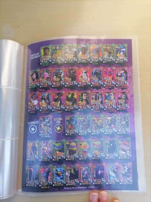 Teenage Mutant Ninja Turtles - PANINI 2013 - BINDER AND 12 CARDS