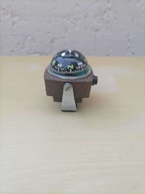 VINTAGE GTS 360 COMPASS - MADE IN JAPAN FROM HOLLYWOOD - AMAZING DISPLAY - 100% WORKING