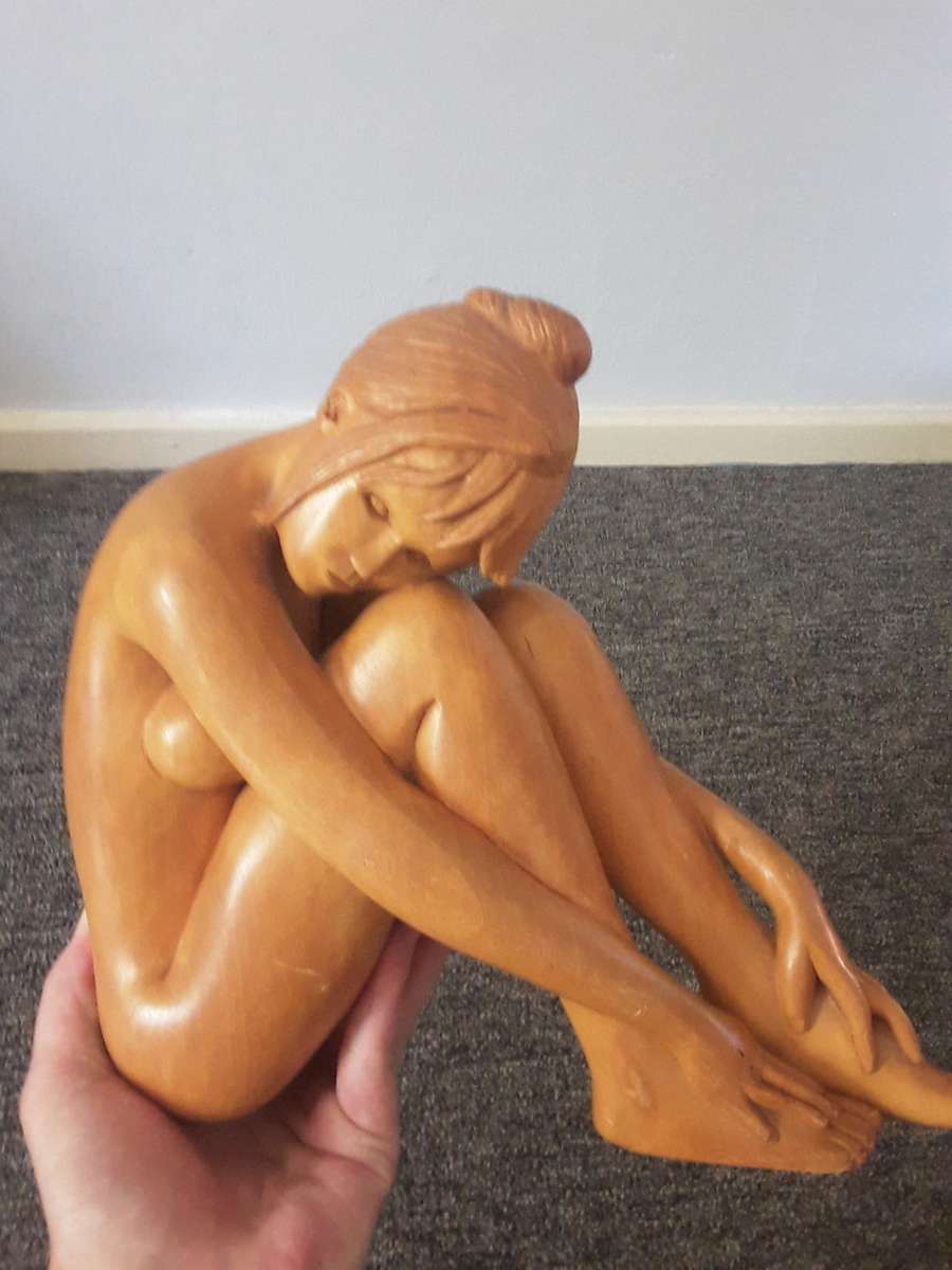 Amazing Oak Wood Hand made nude lady sculpture - Artist FB - 22 CM HEIGHT 11 CM BREATH