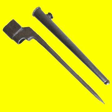 Second World War 303 Pig Sticker Bayonet With Metal Scabbard And Marking - No. 4.   MKII   5.