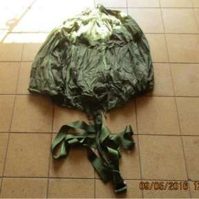 Two Dispatch Parachutes - With bag - As Used By The Special Forces And Paras.
