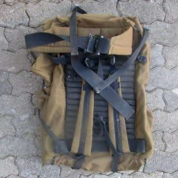 Pattern 83 Grootsak Without Frame. All Zips, Straps And Buckles Intact.