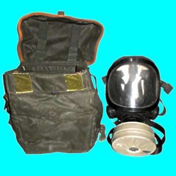 Full Face Gas Mask complete wirh Filter and Carry Bag.