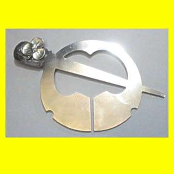 S.A. Irish Sporron Badge made from stainless steel.with Three Leaf Clover Badge.