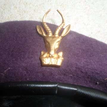 Early Type Recce Beret With Leather Rim And Screw On Bokkoppie.