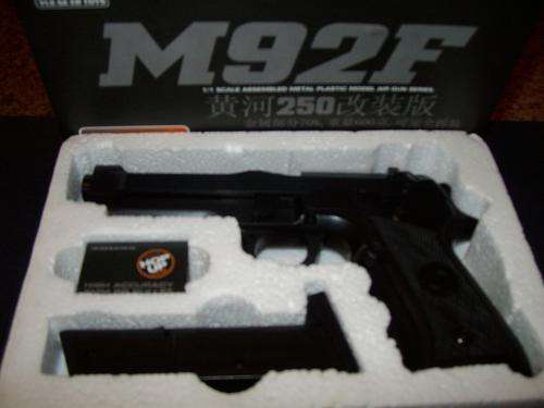 M92F 1/1 Scale Assembled Metal Plastic Air Gun