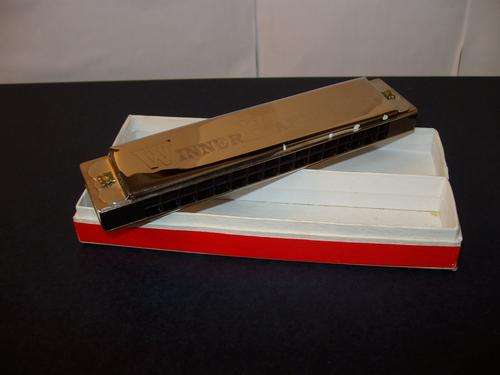 Harmonica (Suzuki Winner)