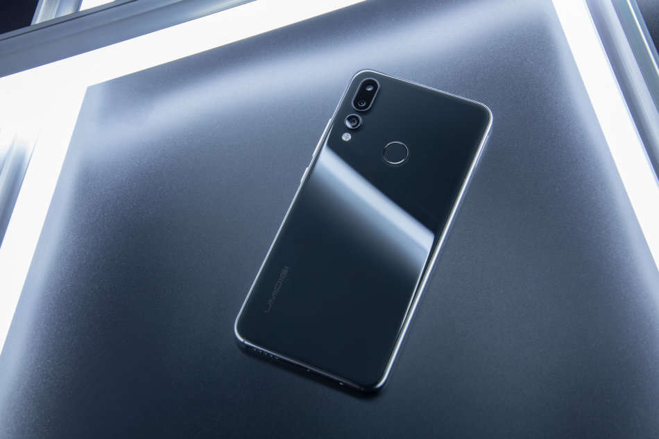 REDUCED!! UMIDIGI A5 PRO! TRIPLE CAMERA VALUE KING! BRAND NEW! FLAGSHIP LEVEL BUILD CLASS! LAST UNIT