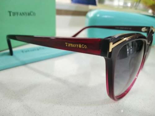 TIFFANY & CO, LADIES COLLECTION. BRAND NEW.