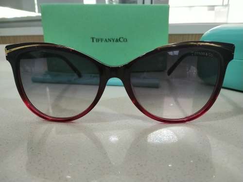 TIFFANY & CO, LADIES COLLECTION. BRAND NEW.