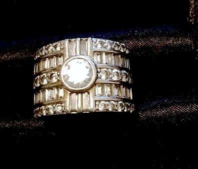 Eye Catching Genuine Solid 925 Sterling Silver Zircon Ring(Size 8)