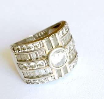 Eye Catching Genuine Solid 925 Sterling Silver Zircon Ring(Size 8)