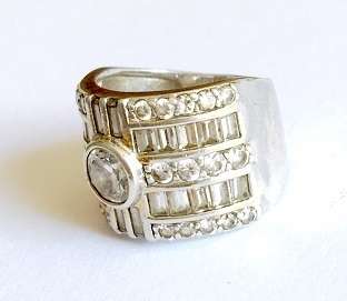 Eye Catching Genuine Solid 925 Sterling Silver Zircon Ring(Size 8)