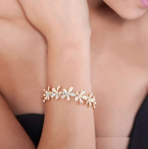 Flashing 18ct Yellow Rolled Gold Diamante Tennis Bracelet