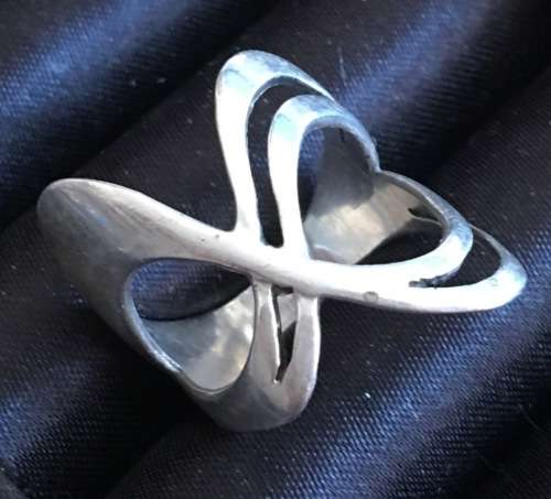 Attractive Genuine Solid 925 Sterling Silver Ring