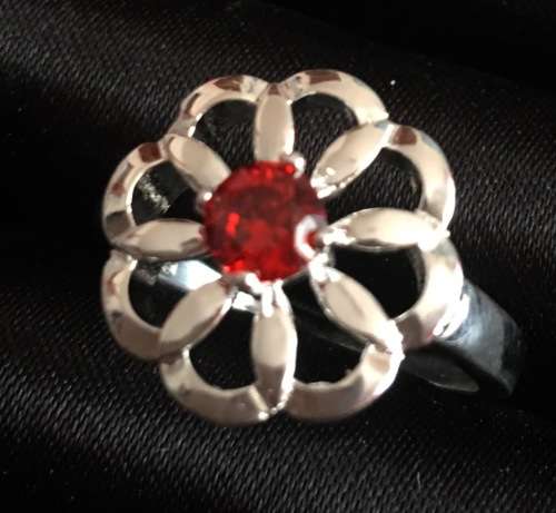 Lovely Cr Garnet Ring Imported With 925 Marking