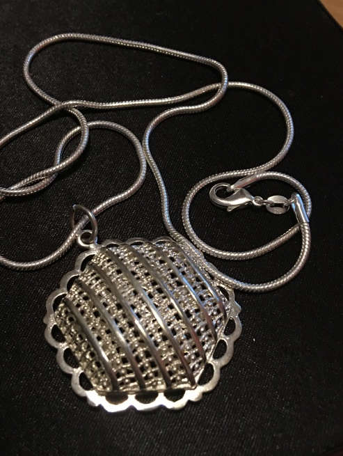 Eye Catching 925 Sterling Silver Pendant with Matching 925 Sterling Silver Neck Chain Filled