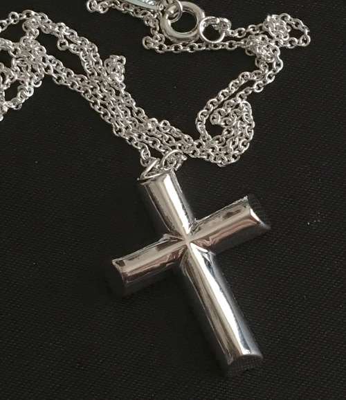 Gorgeous  925 Sterling Silver Cross with Matching 925 Sterling Silver Neck Chain Imported filled