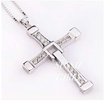 Stylish Stainless Steel Cross Pendant with FREE Matching Neck Chain