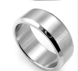 Elegant 316L Stainless Steel Unisex Imported Brush Finish Wedding/Engagement Ring