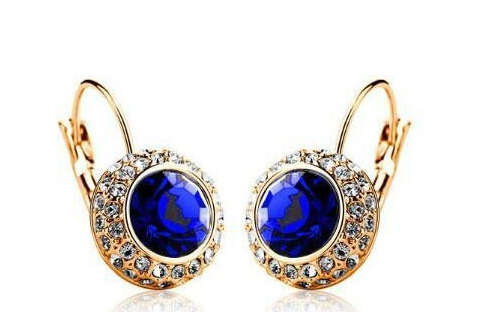 FLASHING BELLA BLUE SAPPHIRE SWAROVSKI CRYSTAL IN YELLOW GOLD FILLED PIERCED EARRINGS