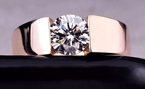 ATTRACTIVE SIMULATED DIAMOND SET IN ROSE GOLD IMPORTED FILLED RING