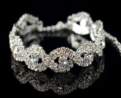 Elegant Deluxe  Rhinestone Crystal Bracelet Bangle