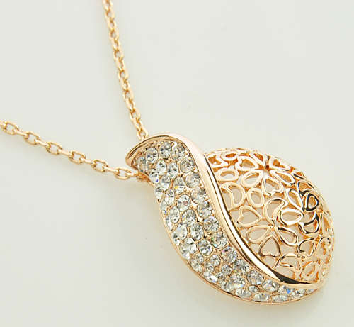 Sparkling Diamante Set in 18ct Yellow Rolled Gold Imported Neck and Earring Set