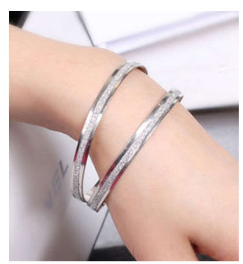 Gorgeous 6mm Imported 2 Gold or 2 Silver Glitter Tone Bangles