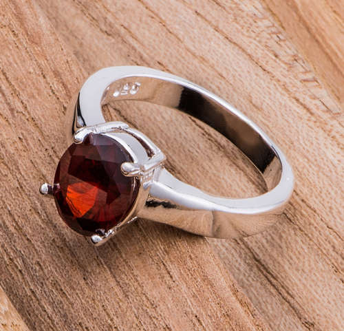 Stylish Sim Red Garnet Set in 925 Sterling Silver Ring Imported Filled Jewellery