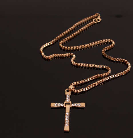 Stylish Sim Diamonds Set in 18ct Unisex Yellow Gold Filled Cross with Matching Neck Chain