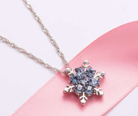 Attractive Diamante in 925 Sterling Silver Cross with free Matching Chain Imported Filled Jewellery