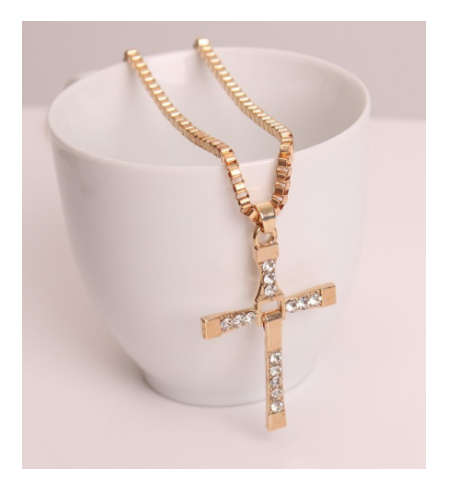 Stylish Sim Diamonds Unisex Cross with Matching Neck Chain